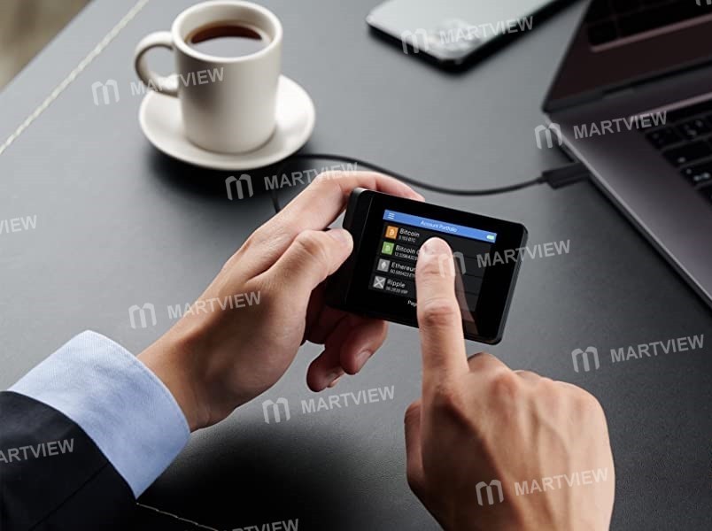 SecuX W10 Crypto Hardware Wallet - Cross-platform Operation & Infineon CCEAL5+ Secure Element