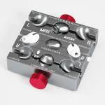 maant earphone-repair-opening-clamp-with-battery-fixation-11